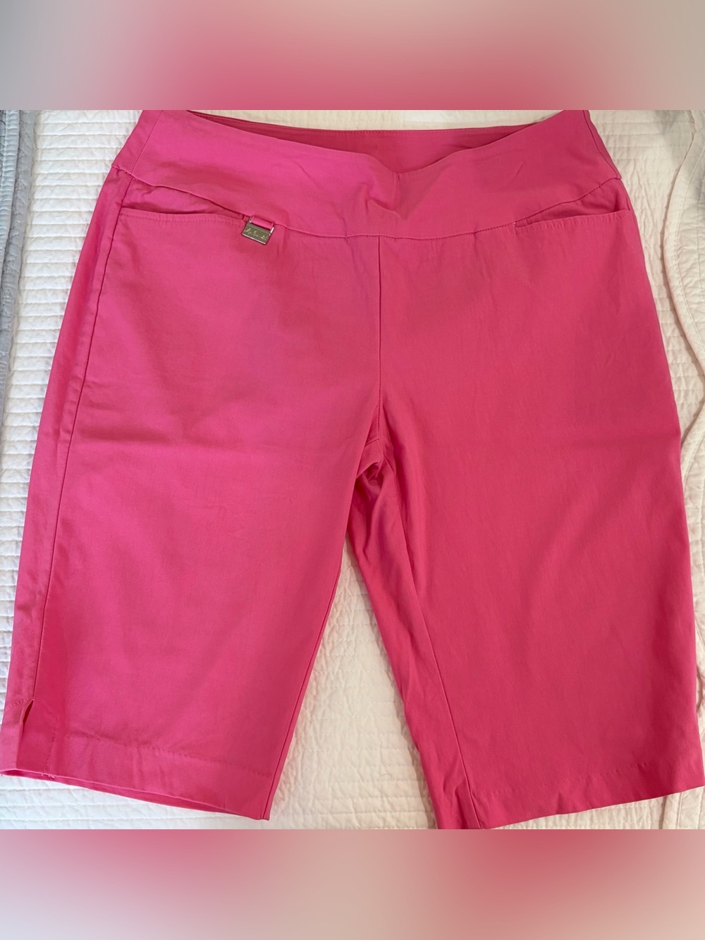 PRELOVED SZ 10 Lulu-B Hot Pink Stretch Bermuda Shorts Great Condition